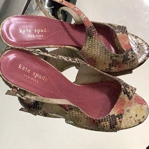 Kate spade loved 🥰 gently snake slingback 3” heel  Italian color and glory!!!!